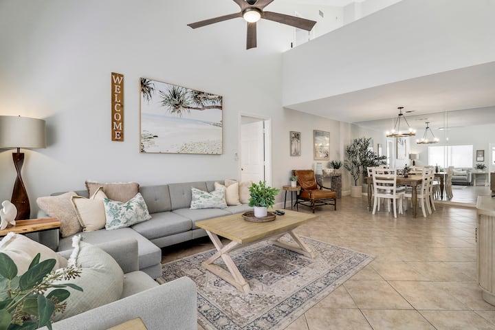 Bella Vista 260 — Ocean Breeze Retreat